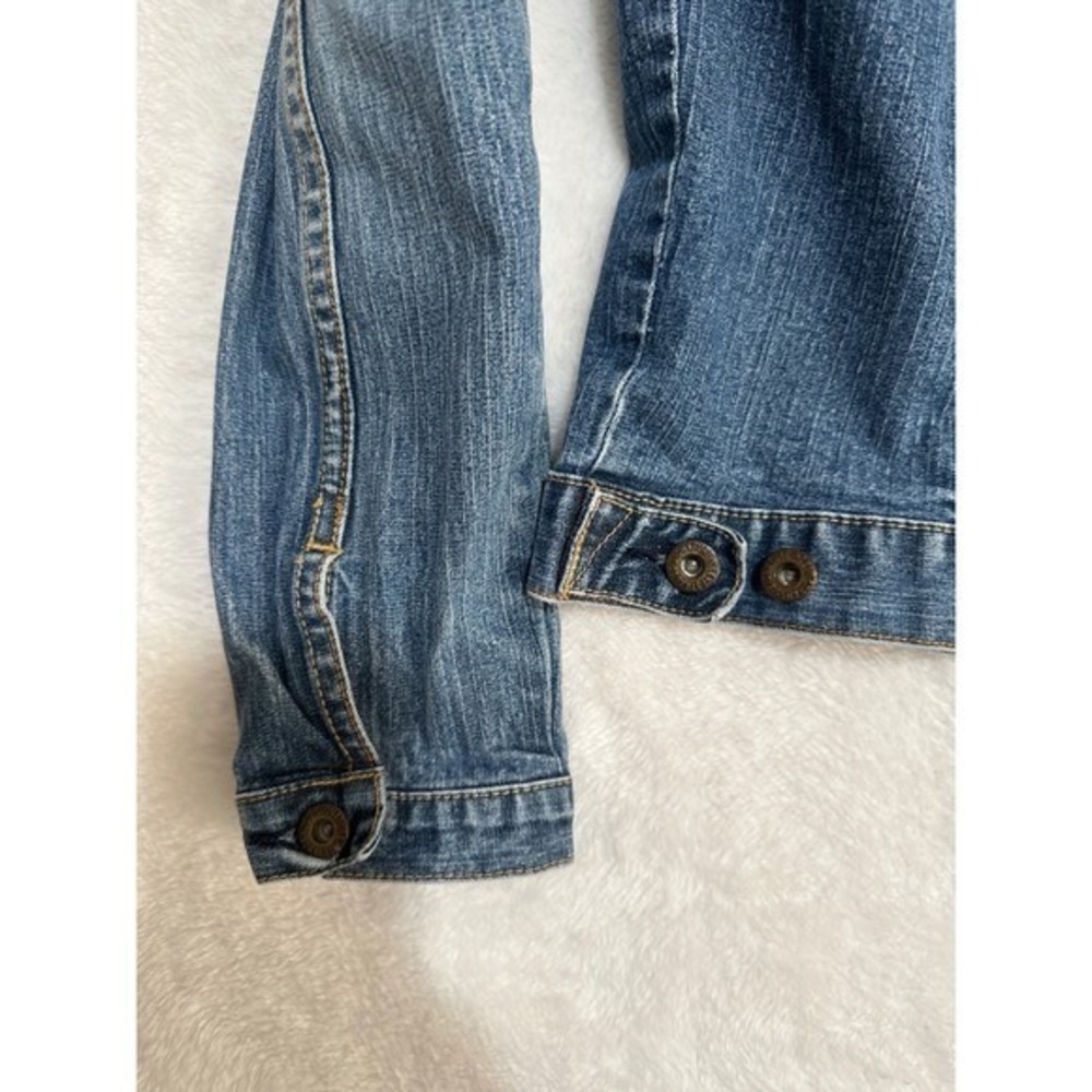Levi Strauss Signature Women Denim Jacket Medium Blue Trucker Style size 8/10 - Picture 9 of 11
